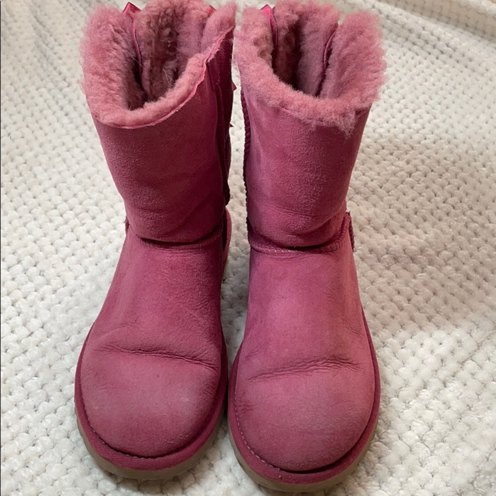 USED UGG Pink Short Boots with Back Double Bows.